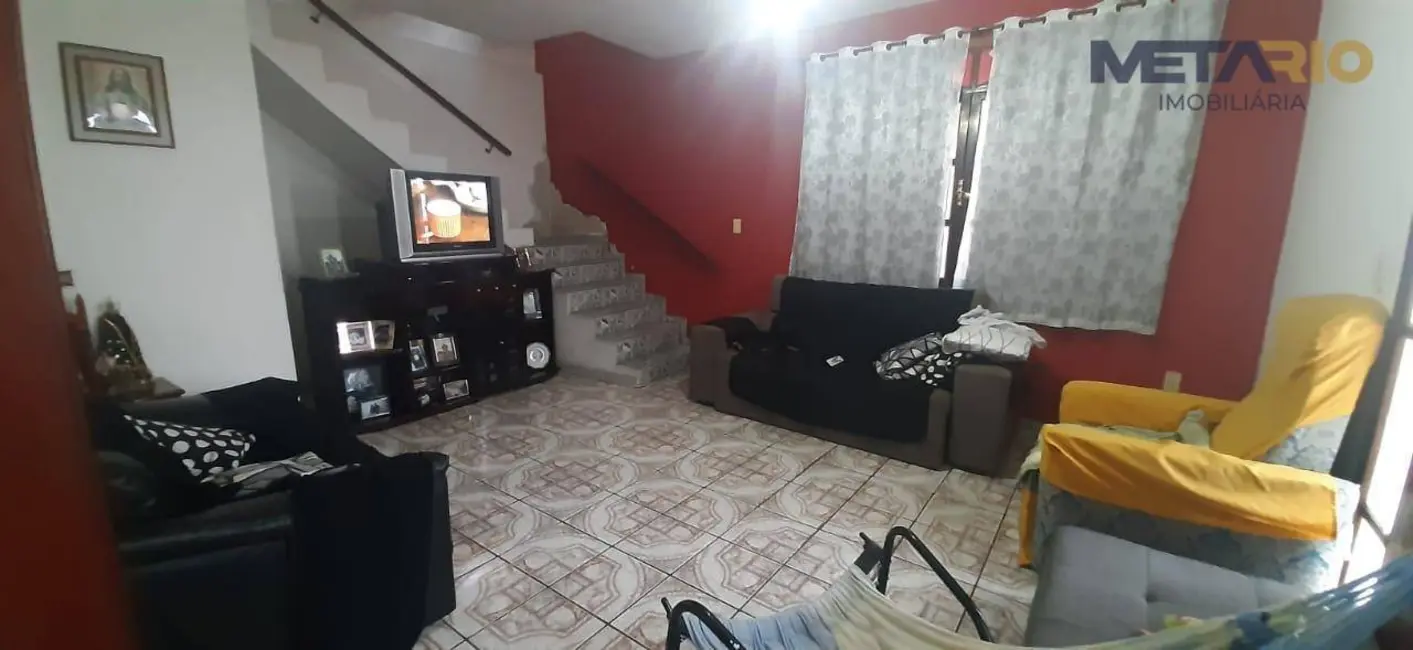 Foto 2 de Casa com 3 quartos à venda, 110m2 em Bento Ribeiro, Rio De Janeiro - RJ