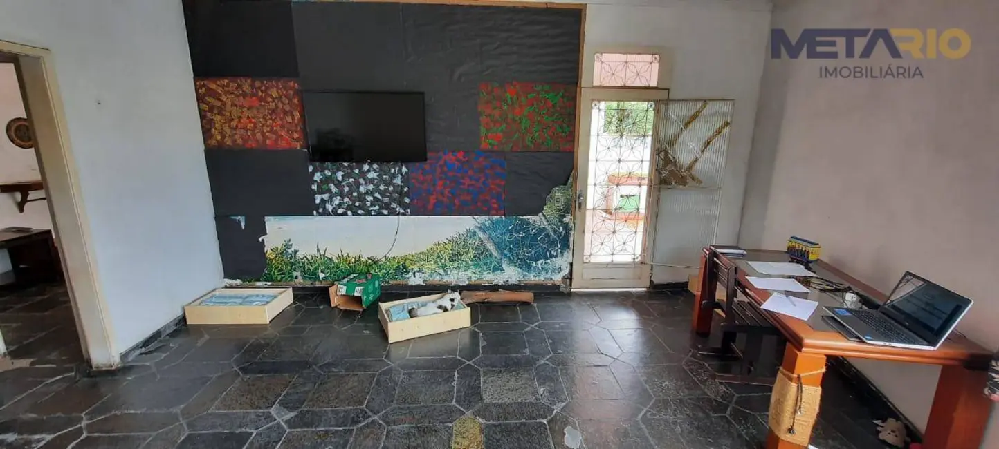 Casa com 3 quartos à venda, 430m2 em Vila Valqueire, Rio De Janeiro - RJ - imagem 5 Foto 5 de Casa com 3 quartos à venda, 430m2 em Vila Valqueire, Rio De Janeiro - RJ
