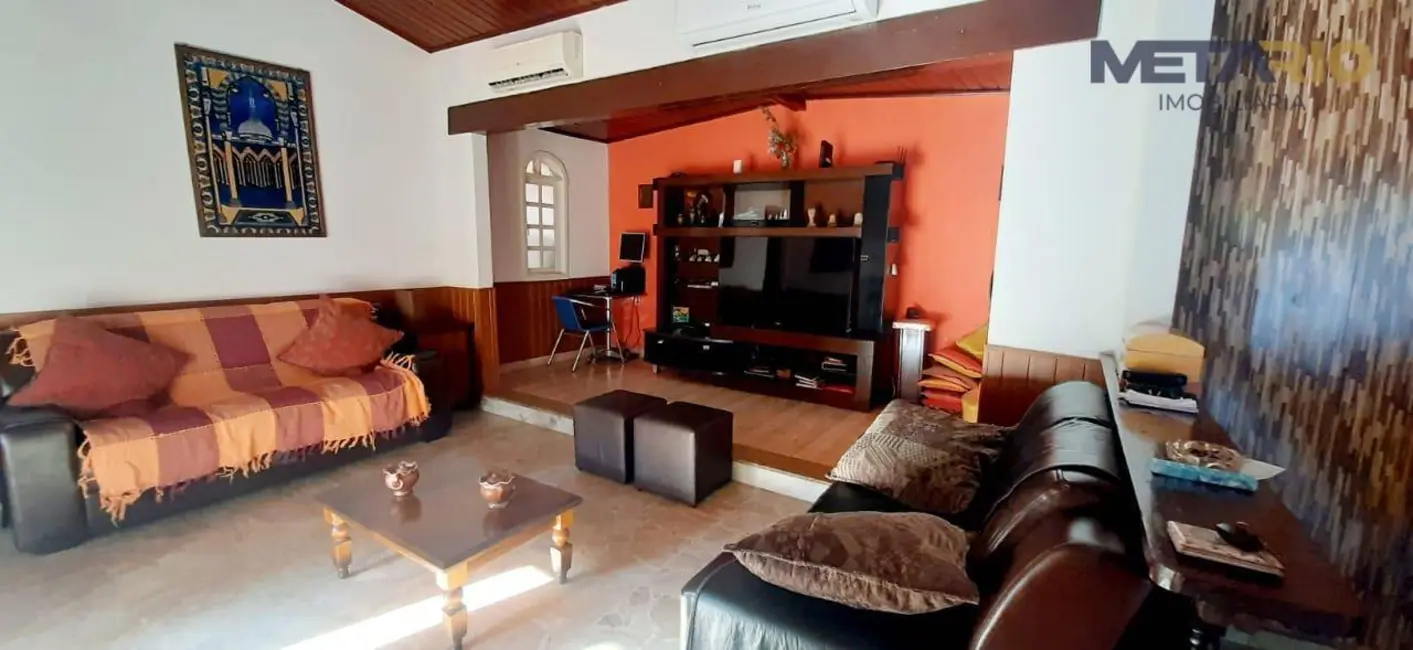 Foto 1 de Casa de Condomínio com 3 quartos à venda, 470m2 em Taquara, Rio De Janeiro - RJ