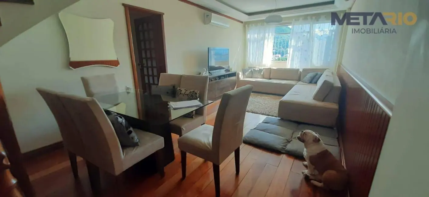 Cobertura com 3 quartos à venda, 258m2 em Vila Valqueire, Rio De Janeiro - RJ - imagem 1 Foto 1 de Cobertura com 3 quartos à venda, 258m2 em Vila Valqueire, Rio De Janeiro - RJ