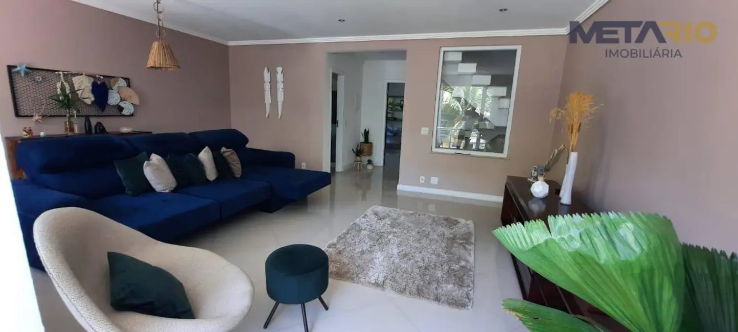 Casa de Condomínio com 3 quartos à venda, 260m2 em Vila Valqueire, Rio De Janeiro - RJ - imagem 7 Foto 7 de Casa de Condomínio com 3 quartos à venda, 260m2 em Vila Valqueire, Rio De Janeiro - RJ