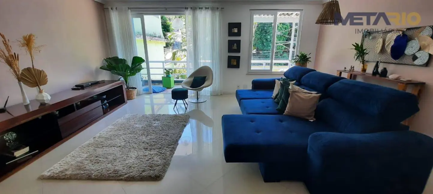 Casa de Condomínio com 3 quartos à venda, 260m2 em Vila Valqueire, Rio De Janeiro - RJ - imagem 9 Foto 9 de Casa de Condomínio com 3 quartos à venda, 260m2 em Vila Valqueire, Rio De Janeiro - RJ