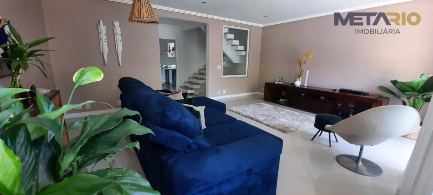 Casa de Condomínio com 3 quartos à venda, 260m2 em Vila Valqueire, Rio De Janeiro - RJ - imagem 8 Foto 8 de Casa de Condomínio com 3 quartos à venda, 260m2 em Vila Valqueire, Rio De Janeiro - RJ