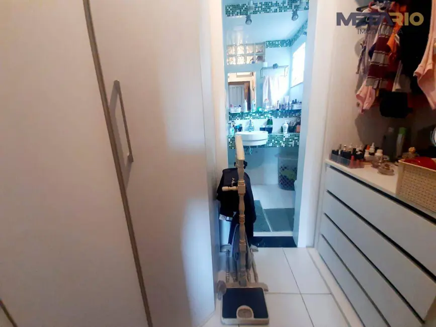 Casa de Condomínio com 3 quartos à venda, 272m2 em Vila Valqueire, Rio De Janeiro - RJ - imagem 8 Foto 8 de Casa de Condomínio com 3 quartos à venda, 272m2 em Vila Valqueire, Rio De Janeiro - RJ