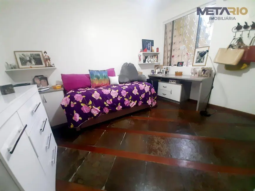 Casa de Condomínio com 3 quartos à venda, 272m2 em Vila Valqueire, Rio De Janeiro - RJ - imagem 9 Foto 9 de Casa de Condomínio com 3 quartos à venda, 272m2 em Vila Valqueire, Rio De Janeiro - RJ