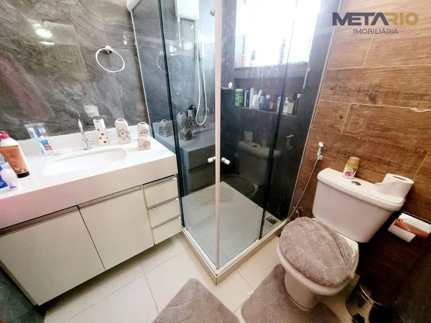 Casa com 4 quartos à venda, 360m2 em Vila Valqueire, Rio De Janeiro - RJ - imagem 9 Foto 9 de Casa com 4 quartos à venda, 360m2 em Vila Valqueire, Rio De Janeiro - RJ