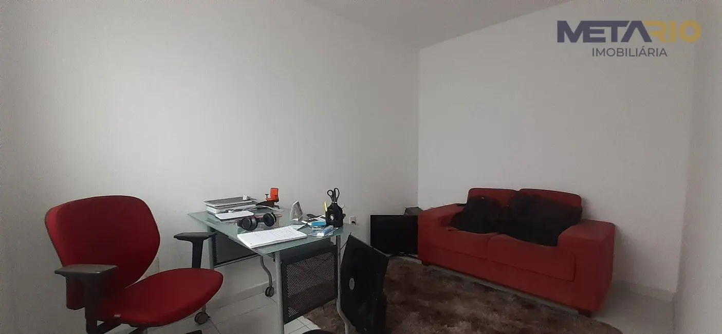 Casa com 2 quartos à venda, 134m2 em Vila Valqueire, Rio De Janeiro - RJ - imagem 8 Foto 8 de Casa com 2 quartos à venda, 134m2 em Vila Valqueire, Rio De Janeiro - RJ