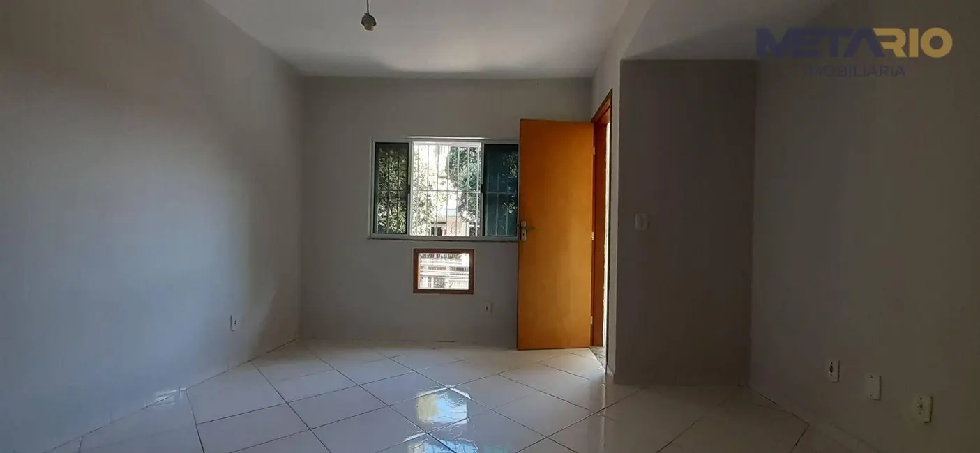 Casa com 2 quartos à venda, 126m2 em Vila Valqueire, Rio De Janeiro - RJ - imagem 3 Foto 3 de Casa com 2 quartos à venda, 126m2 em Vila Valqueire, Rio De Janeiro - RJ