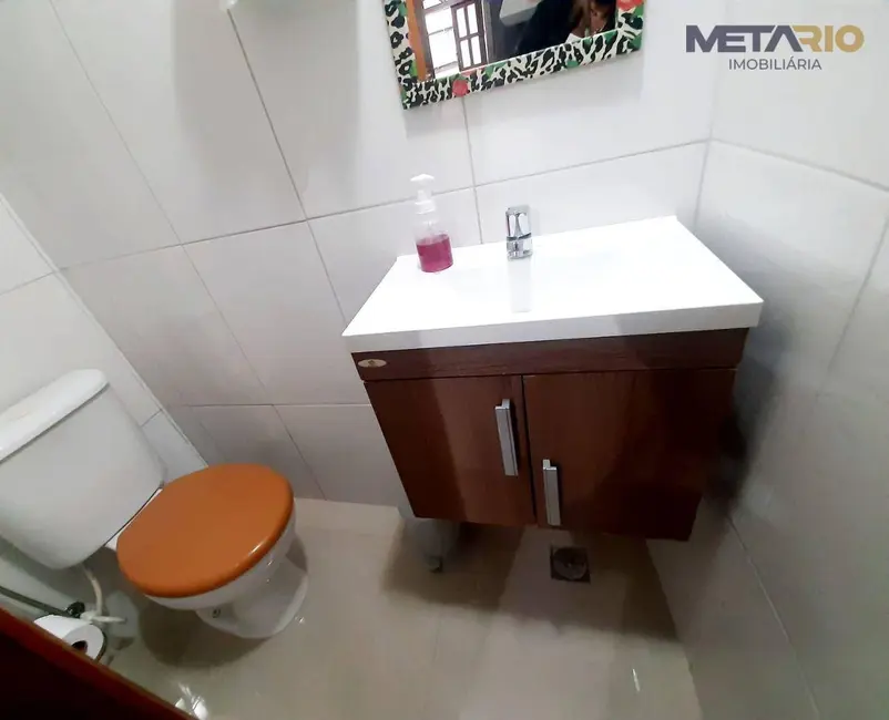 Casa com 2 quartos à venda, 120m2 em Vila Valqueire, Rio De Janeiro - RJ - imagem 6 Foto 6 de Casa com 2 quartos à venda, 120m2 em Vila Valqueire, Rio De Janeiro - RJ