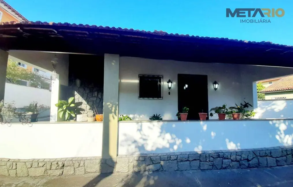 Casa com 3 quartos à venda, 1245m2 em Praça Seca, Rio De Janeiro - RJ - imagem 3 Foto 3 de Casa com 3 quartos à venda, 1245m2 em Praça Seca, Rio De Janeiro - RJ