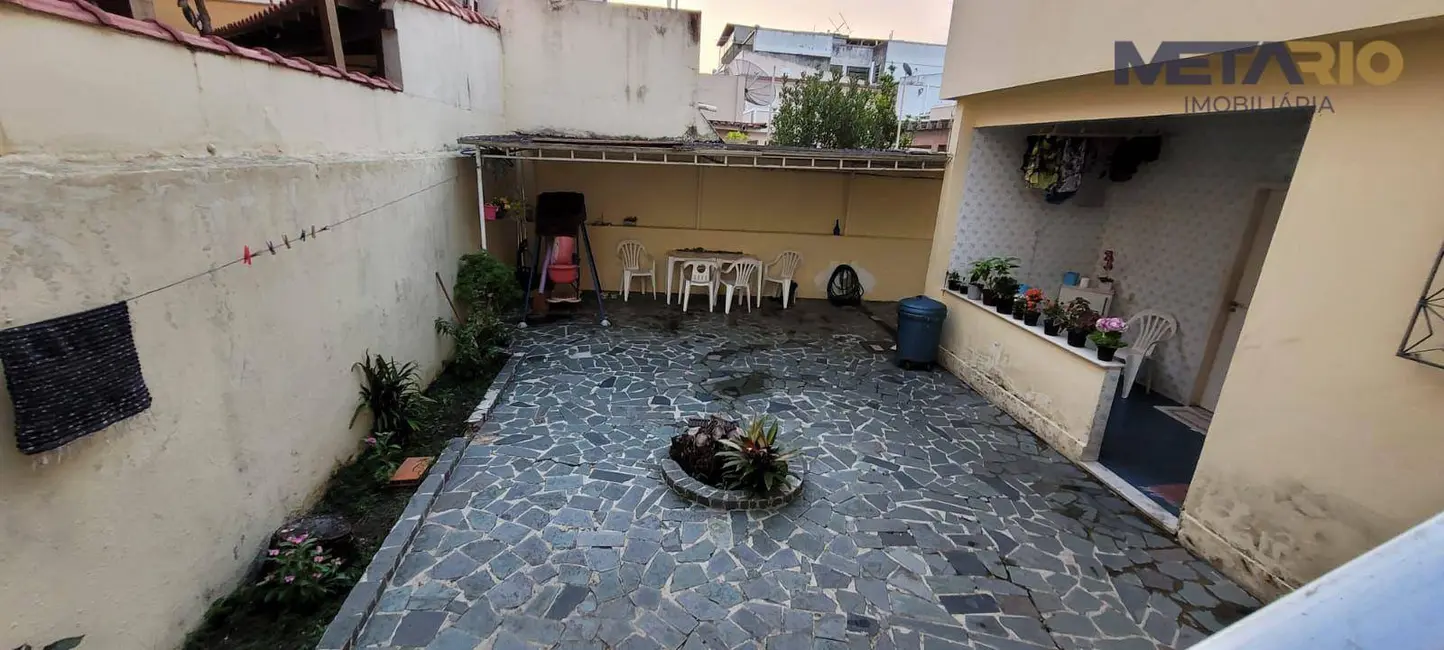 Casa de Condomínio com 4 quartos à venda, 250m2 em Vila Valqueire, Rio De Janeiro - RJ - imagem 8 Foto 8 de Casa de Condomínio com 4 quartos à venda, 250m2 em Vila Valqueire, Rio De Janeiro - RJ