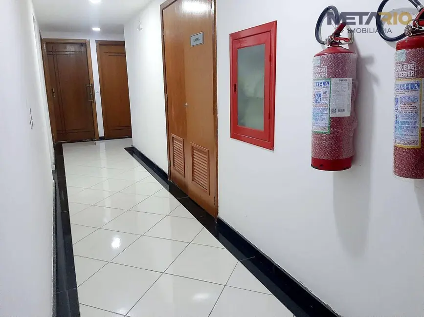 Sala Comercial à venda, 600m2 em Vila Valqueire, Rio De Janeiro - RJ - imagem 4 Foto 4 de Sala Comercial à venda, 600m2 em Vila Valqueire, Rio De Janeiro - RJ