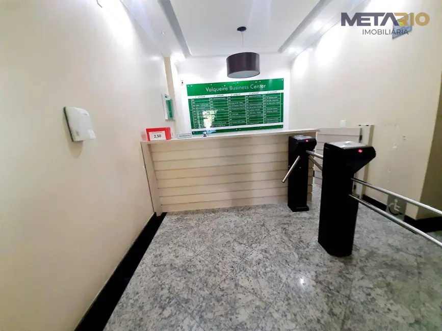 Sala Comercial à venda, 600m2 em Vila Valqueire, Rio De Janeiro - RJ - imagem 2 Foto 2 de Sala Comercial à venda, 600m2 em Vila Valqueire, Rio De Janeiro - RJ