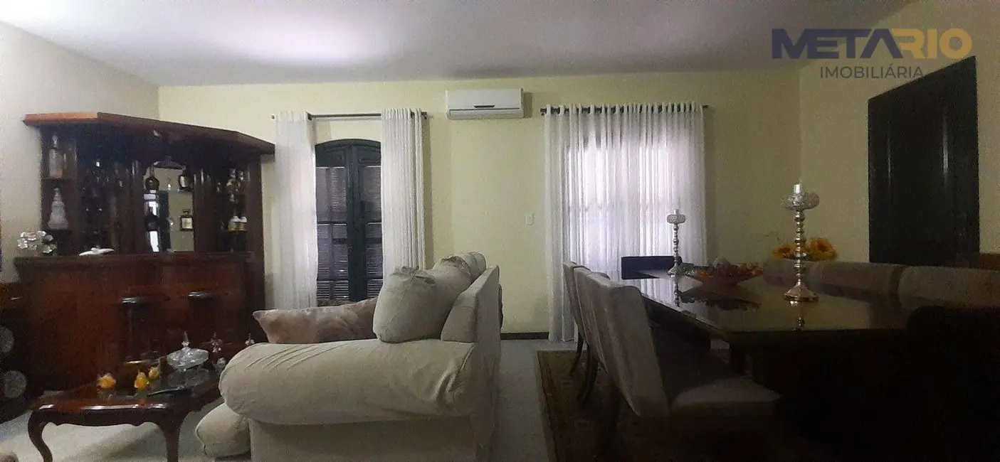 Casa de Condomínio com 3 quartos à venda, 250m2 em Vila Valqueire, Rio De Janeiro - RJ - imagem 9 Foto 9 de Casa de Condomínio com 3 quartos à venda, 250m2 em Vila Valqueire, Rio De Janeiro - RJ