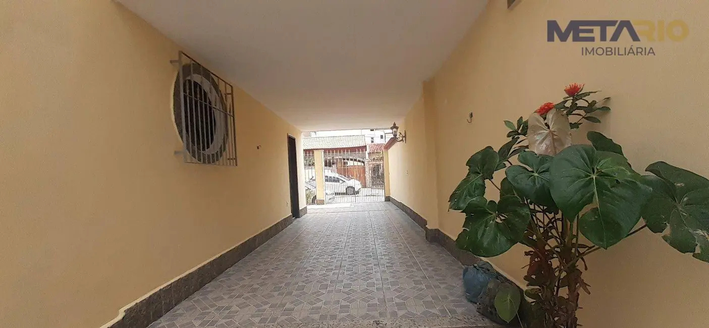 Casa de Condomínio com 3 quartos à venda, 250m2 em Vila Valqueire, Rio De Janeiro - RJ - imagem 8 Foto 8 de Casa de Condomínio com 3 quartos à venda, 250m2 em Vila Valqueire, Rio De Janeiro - RJ