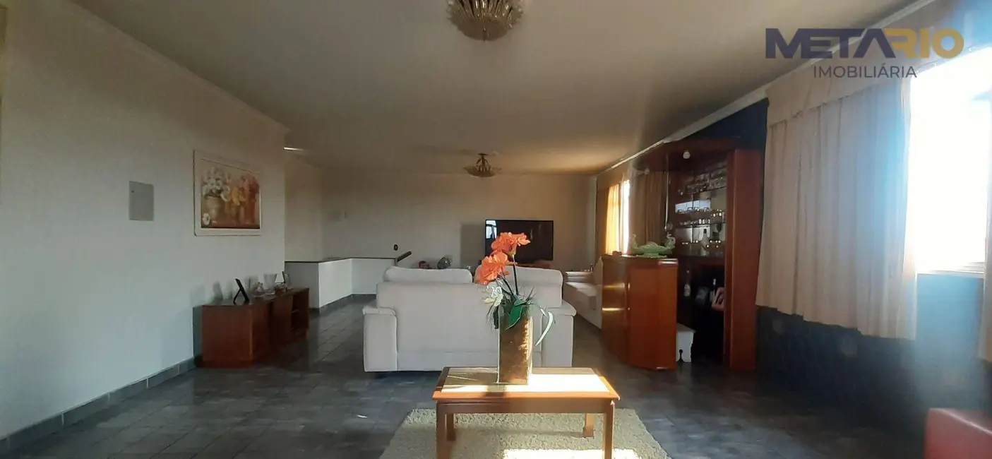 Cobertura com 3 quartos à venda, 258m2 em Vila Valqueire, Rio De Janeiro - RJ - imagem 7 Foto 7 de Cobertura com 3 quartos à venda, 258m2 em Vila Valqueire, Rio De Janeiro - RJ
