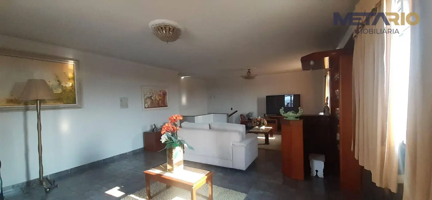 Cobertura com 3 quartos à venda, 258m2 em Vila Valqueire, Rio De Janeiro - RJ - imagem 9 Foto 9 de Cobertura com 3 quartos à venda, 258m2 em Vila Valqueire, Rio De Janeiro - RJ