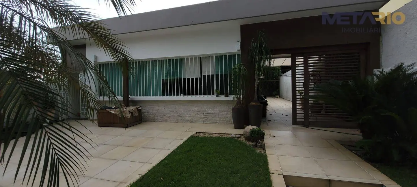 Casa de Condomínio com 3 quartos à venda, 480m2 em Vila Valqueire, Rio De Janeiro - RJ - imagem 3 Foto 3 de Casa de Condomínio com 3 quartos à venda, 480m2 em Vila Valqueire, Rio De Janeiro - RJ