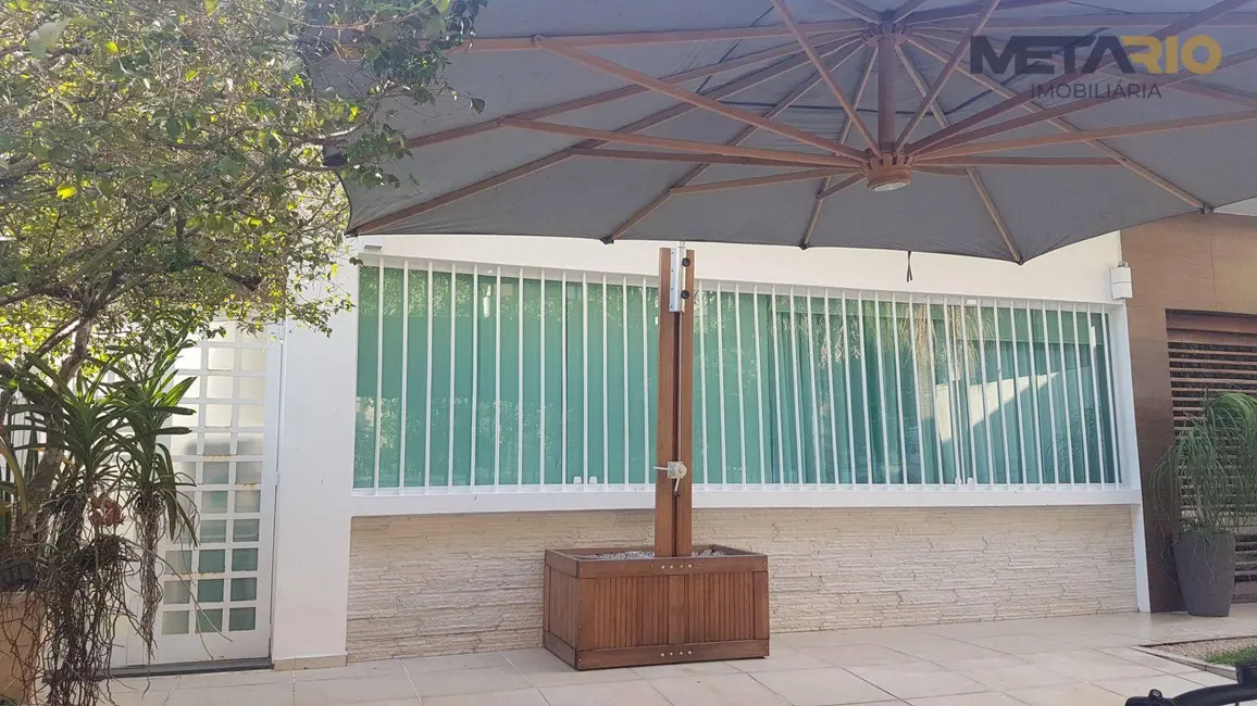 Casa de Condomínio com 3 quartos à venda, 480m2 em Vila Valqueire, Rio De Janeiro - RJ - imagem 8 Foto 8 de Casa de Condomínio com 3 quartos à venda, 480m2 em Vila Valqueire, Rio De Janeiro - RJ