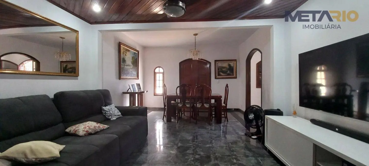 Casa de Condomínio com 4 quartos à venda, 350m2 em Vila Valqueire, Rio De Janeiro - RJ - imagem 8 Foto 8 de Casa de Condomínio com 4 quartos à venda, 350m2 em Vila Valqueire, Rio De Janeiro - RJ