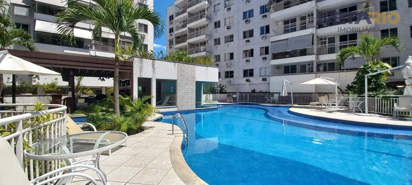 Foto 2 de Apartamento com 2 quartos à venda, 65m2 em Vila Valqueire, Rio De Janeiro - RJ