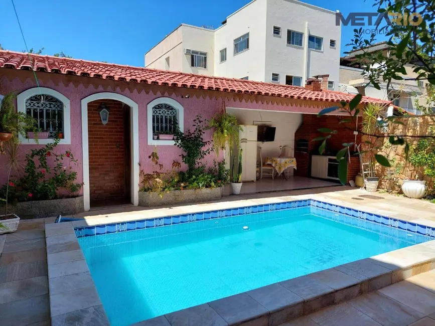 Casa de Condomínio com 4 quartos à venda, 250m2 em Vila Valqueire, Rio De Janeiro - RJ - imagem 6 Foto 6 de Casa de Condomínio com 4 quartos à venda, 250m2 em Vila Valqueire, Rio De Janeiro - RJ