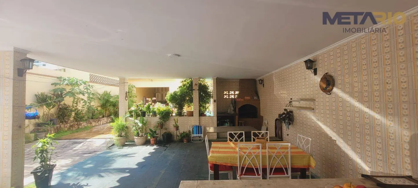 Casa de Condomínio com 4 quartos à venda, 500m2 em Vila Valqueire, Rio De Janeiro - RJ - imagem 8 Foto 8 de Casa de Condomínio com 4 quartos à venda, 500m2 em Vila Valqueire, Rio De Janeiro - RJ