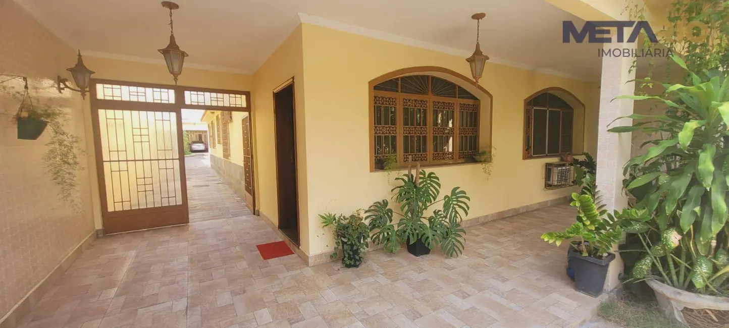 Casa de Condomínio com 4 quartos à venda, 500m2 em Vila Valqueire, Rio De Janeiro - RJ - imagem 3 Foto 3 de Casa de Condomínio com 4 quartos à venda, 500m2 em Vila Valqueire, Rio De Janeiro - RJ