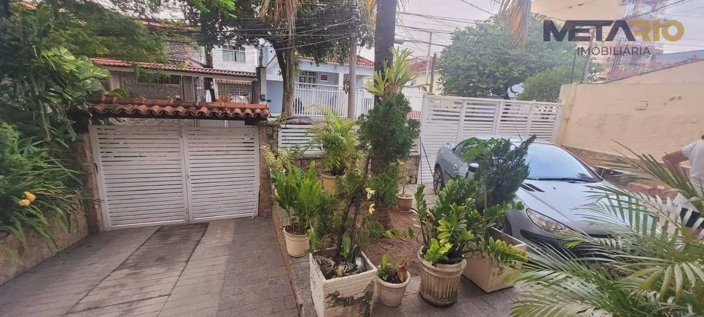 Casa de Condomínio com 4 quartos à venda, 480m2 em Vila Valqueire, Rio De Janeiro - RJ - imagem 4 Foto 4 de Casa de Condomínio com 4 quartos à venda, 480m2 em Vila Valqueire, Rio De Janeiro - RJ