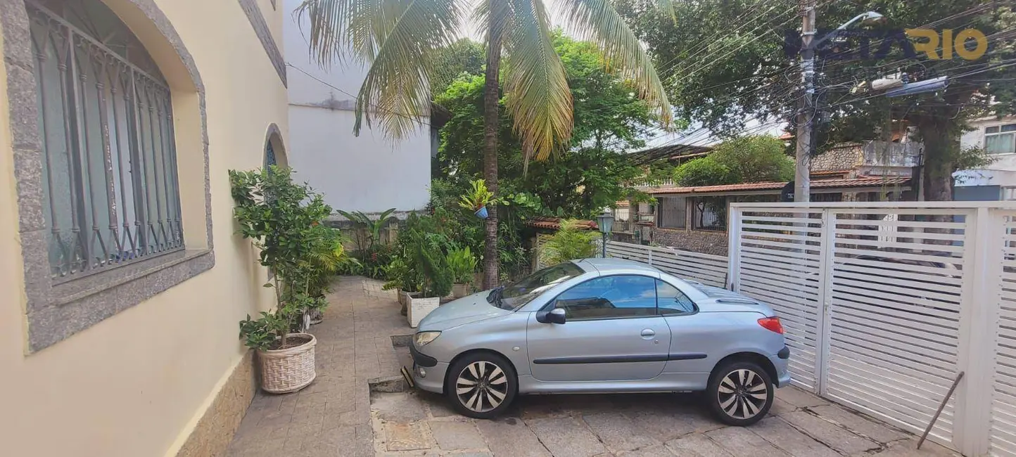 Casa de Condomínio com 4 quartos à venda, 480m2 em Vila Valqueire, Rio De Janeiro - RJ - imagem 3 Foto 3 de Casa de Condomínio com 4 quartos à venda, 480m2 em Vila Valqueire, Rio De Janeiro - RJ