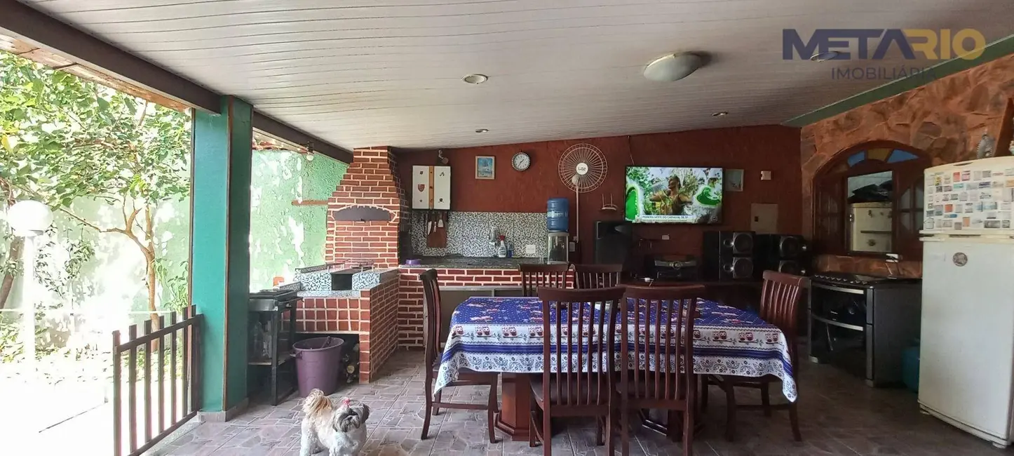 Casa de Condomínio com 4 quartos à venda, 500m2 em Vila Valqueire, Rio De Janeiro - RJ - imagem 4 Foto 4 de Casa de Condomínio com 4 quartos à venda, 500m2 em Vila Valqueire, Rio De Janeiro - RJ