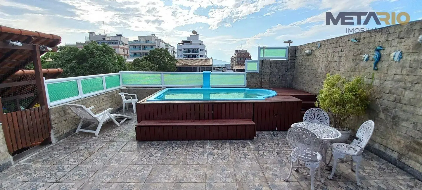 Casa com 3 quartos à venda, 365m2 em Vila Valqueire, Rio De Janeiro - RJ - imagem 3 Foto 3 de Casa com 3 quartos à venda, 365m2 em Vila Valqueire, Rio De Janeiro - RJ