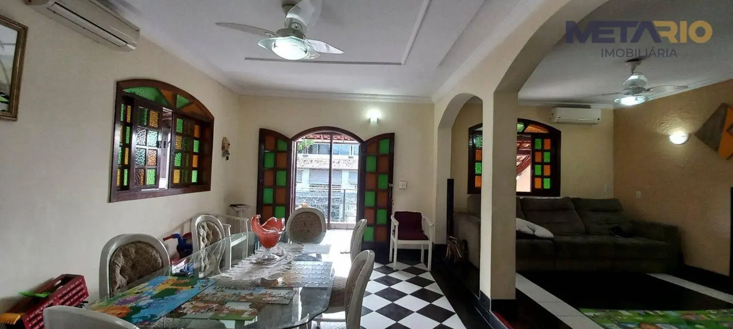 Casa com 3 quartos à venda, 365m2 em Vila Valqueire, Rio De Janeiro - RJ - imagem 6 Foto 6 de Casa com 3 quartos à venda, 365m2 em Vila Valqueire, Rio De Janeiro - RJ
