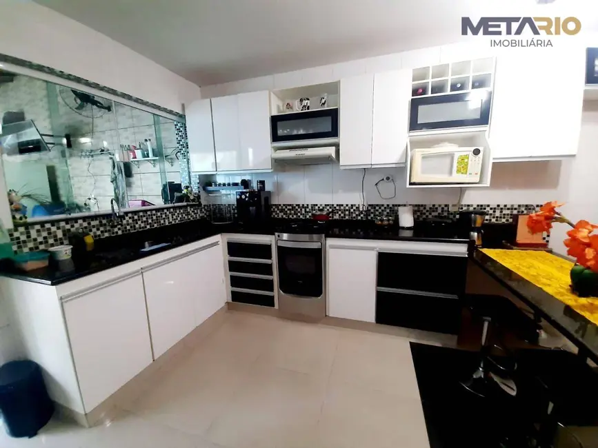 Casa de Condomínio com 4 quartos à venda, 200m2 em Marechal Hermes, Rio De Janeiro - RJ - imagem 7 Foto 7 de Casa de Condomínio com 4 quartos à venda, 200m2 em Marechal Hermes, Rio De Janeiro - RJ