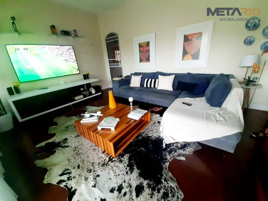 Casa de Condomínio com 4 quartos à venda, 500m2 em Vila Valqueire, Rio De Janeiro - RJ - imagem 1 Foto 1 de Casa de Condomínio com 4 quartos à venda, 500m2 em Vila Valqueire, Rio De Janeiro - RJ