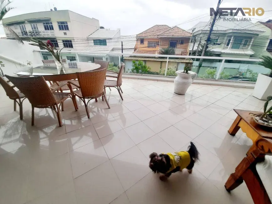 Casa de Condomínio com 4 quartos à venda, 500m2 em Vila Valqueire, Rio De Janeiro - RJ - imagem 8 Foto 8 de Casa de Condomínio com 4 quartos à venda, 500m2 em Vila Valqueire, Rio De Janeiro - RJ