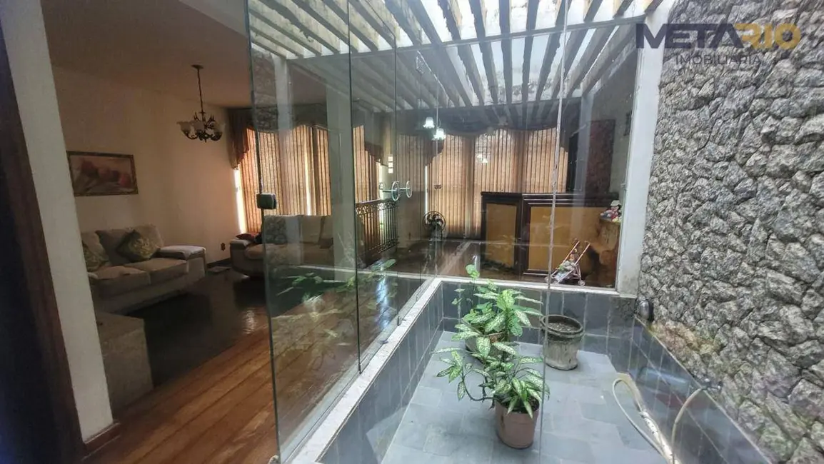 Casa de Condomínio com 3 quartos à venda, 250m2 em Vila Valqueire, Rio De Janeiro - RJ - imagem 6 Foto 6 de Casa de Condomínio com 3 quartos à venda, 250m2 em Vila Valqueire, Rio De Janeiro - RJ