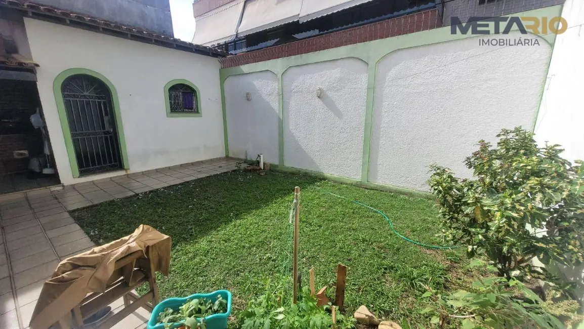 Casa de Condomínio com 3 quartos à venda, 250m2 em Vila Valqueire, Rio De Janeiro - RJ - imagem 9 Foto 9 de Casa de Condomínio com 3 quartos à venda, 250m2 em Vila Valqueire, Rio De Janeiro - RJ