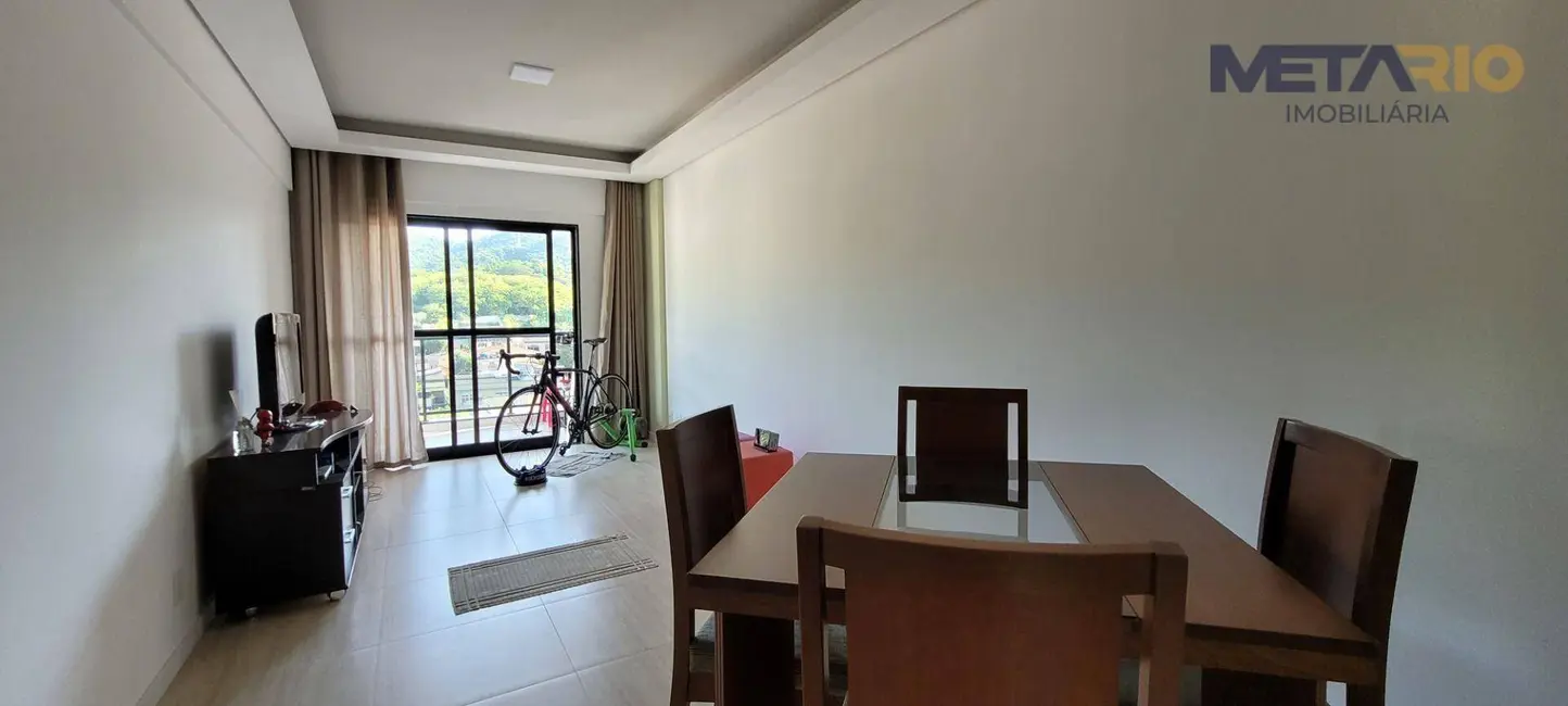 Apartamento com 3 quartos à venda, 95m2 em Vila Valqueire, Rio De Janeiro - RJ - imagem 5 Foto 5 de Apartamento com 3 quartos à venda, 95m2 em Vila Valqueire, Rio De Janeiro - RJ