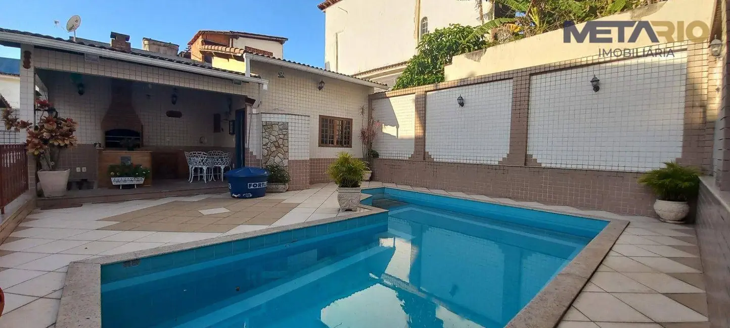 Casa de Condomínio com 4 quartos à venda, 501m2 em Jardim Sulacap, Rio De Janeiro - RJ - imagem 1 Foto 1 de Casa de Condomínio com 4 quartos à venda, 501m2 em Jardim Sulacap, Rio De Janeiro - RJ