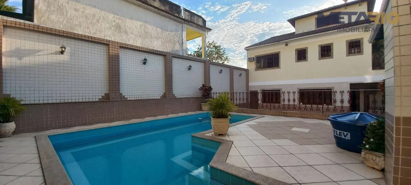 Casa de Condomínio com 4 quartos à venda, 501m2 em Jardim Sulacap, Rio De Janeiro - RJ - imagem 4 Foto 4 de Casa de Condomínio com 4 quartos à venda, 501m2 em Jardim Sulacap, Rio De Janeiro - RJ