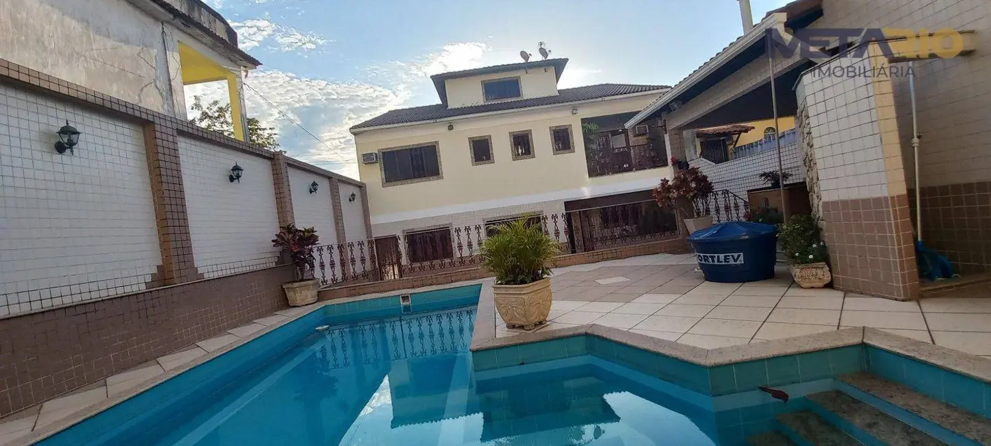 Casa de Condomínio com 4 quartos à venda, 501m2 em Jardim Sulacap, Rio De Janeiro - RJ - imagem 3 Foto 3 de Casa de Condomínio com 4 quartos à venda, 501m2 em Jardim Sulacap, Rio De Janeiro - RJ