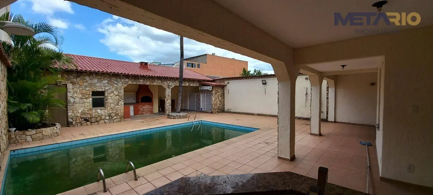 Casa com 4 quartos à venda, 369m2 em Vila Valqueire, Rio De Janeiro - RJ - imagem 4 Foto 4 de Casa com 4 quartos à venda, 369m2 em Vila Valqueire, Rio De Janeiro - RJ