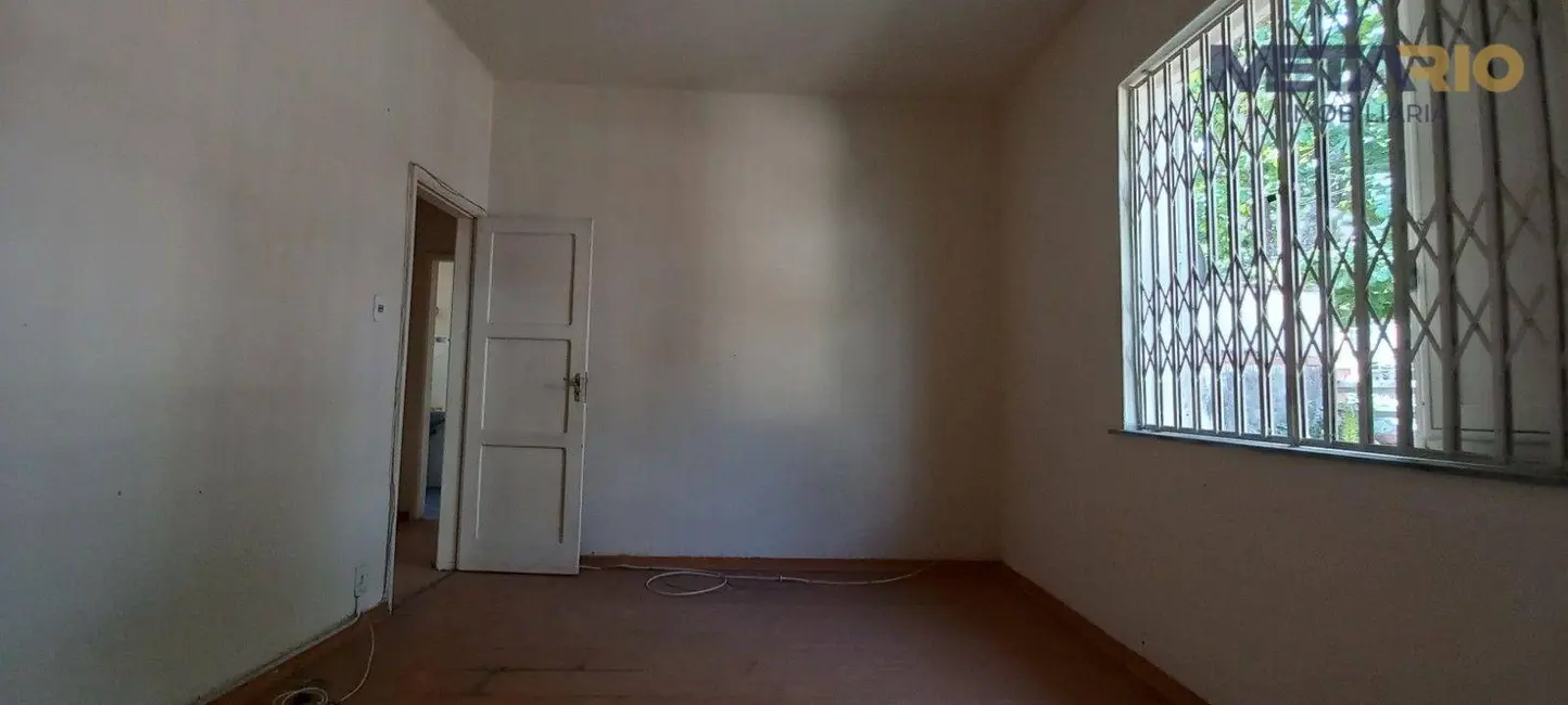 Foto 4 de Apartamento com 2 quartos à venda, 50m2 em Vila Valqueire, Rio De Janeiro - RJ