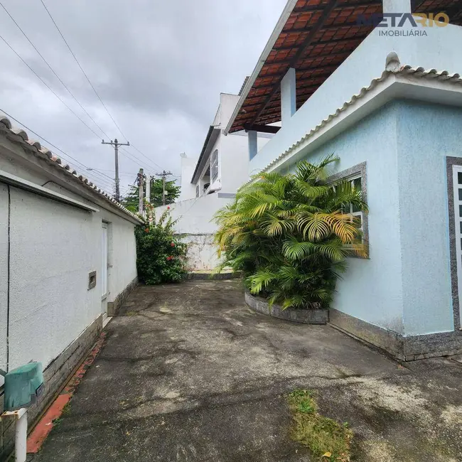 Foto 8 de Casa com 3 quartos à venda, 360m2 em Jardim Sulacap, Rio De Janeiro - RJ