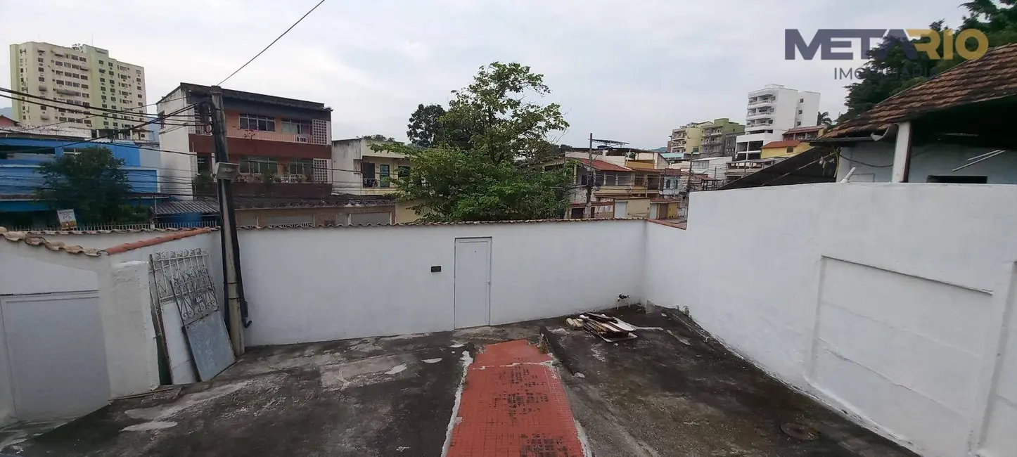 Casa com 4 quartos à venda, 600m2 em Bento Ribeiro, Rio De Janeiro - RJ - imagem 3 Foto 3 de Casa com 4 quartos à venda, 600m2 em Bento Ribeiro, Rio De Janeiro - RJ