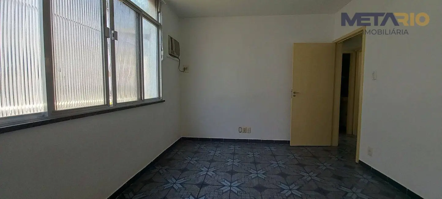 Foto 4 de Apartamento com 2 quartos à venda, 65m2 em Jardim Sulacap, Rio De Janeiro - RJ