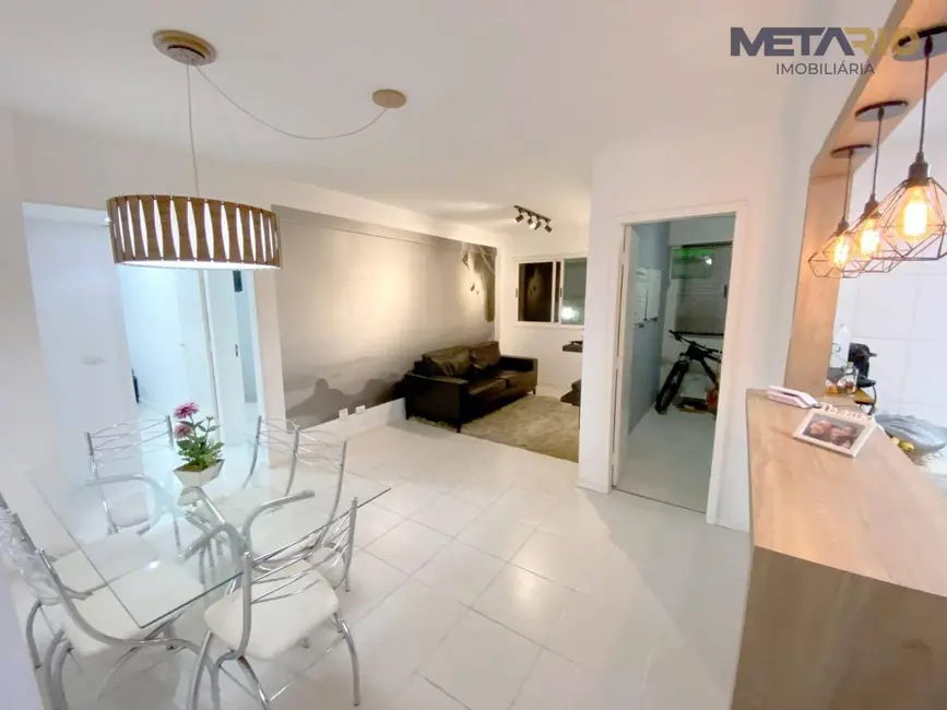 Apartamento com 3 quartos à venda, 74m2 em Rio De Janeiro - RJ - imagem 3 Foto 3 de Apartamento com 3 quartos à venda, 74m2 em Rio De Janeiro - RJ