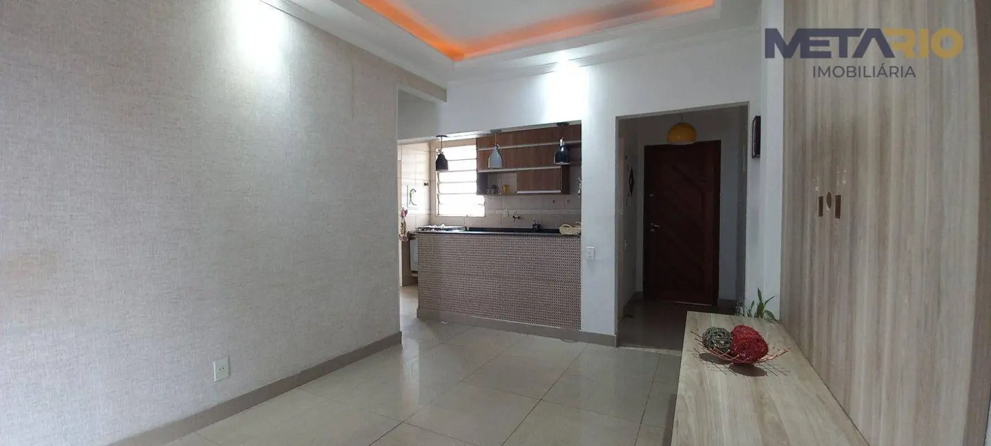 Foto 4 de Apartamento com 2 quartos à venda, 75m2 em Bento Ribeiro, Rio De Janeiro - RJ