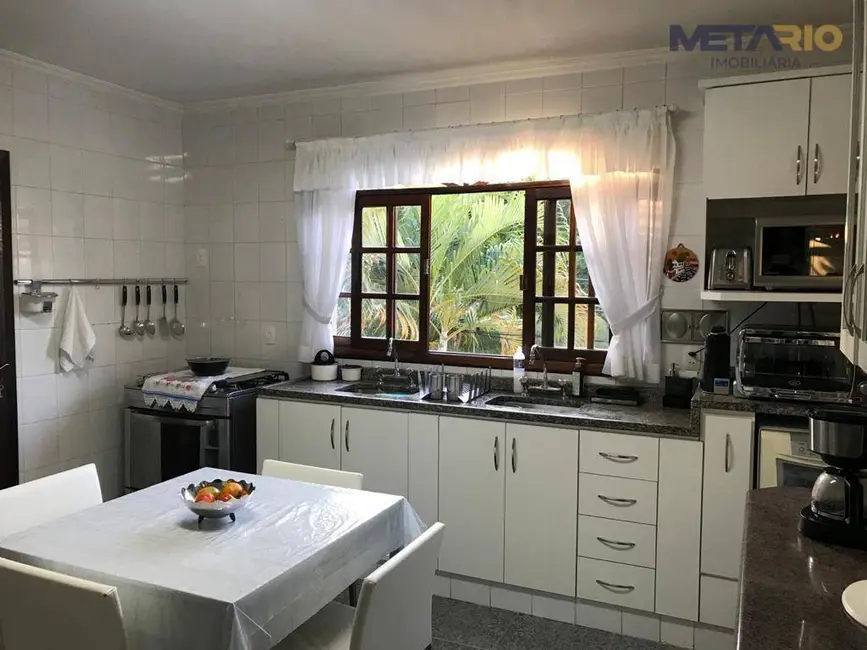 Casa com 6 quartos à venda, 344m2 em Anil, Rio De Janeiro - RJ - imagem 7 Foto 7 de Casa com 6 quartos à venda, 344m2 em Anil, Rio De Janeiro - RJ